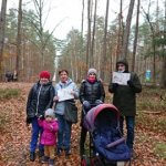 Uczestnicy zawodów sportowych w Biegu Na Orientację