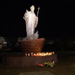 Figura św. Jana Pawła II w Policach