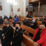 Strażacy i zaproszeni goście podczas Mszy Świętej