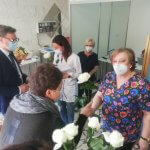 Życzenia i kwiaty z okazji Międzynarodowego Dnia Pielęgniarek i Położnych