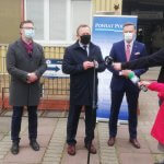 Starosta Policki Andrzej Bednarek, Wojewoda Zachodniopomorski Zbigniew Bogucki i Dyrektor szpitala Konrad Jarosz podczas briefingu prasowego