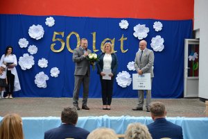 Starosta Policki Andrzej Bednarek, Przewodniczący Rady Powiatu w Policach Cezary Arciszewska oraz Dyrektor Przedszkola Małgorzata Szyłejko