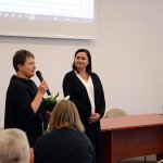 Członek Zarządu Powiatu w Policach Beata Chmielewska i Dyrektor Zespołu Szkół w Policach Agata Jarymowicz