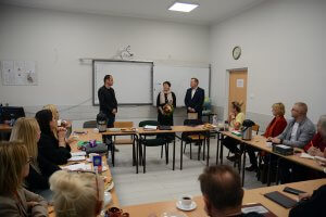 Starosta Policki Andrzej Bednarek, Członek Zarządu Powiatu w Policach Beata Chmielewska i Dyrektor MOW Trzebież Marcin Głuszyk