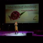 Występ artystyczny podczas obchodów Dnia Edukacji Narodowej