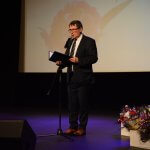 Naczelnik Wydziału Oświaty i Kultury Witold Stefański przemawia