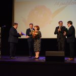 Nagradzanie na scenie Miejskiego Ośrodka Kultury w Policach