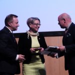 Starosta Policki Andrzej Bednarek i Przewodniczący Rady Powiatu w Policach Cezary Arciszewski i była Burmistrz Pasewalku Sandra Nachweih podczas uroczystości w Pasewalku