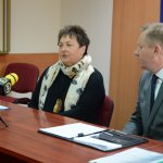 Członek Zarządu Powiatu podczas konferencji