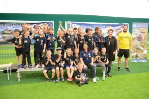 Zwycięzcy Wiosennej MiniOlimpiady na wspólnym zdjęciu