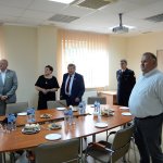 Przedstawiciele samorządu powiatowego i gminnych z Komendantem Powiatowym Państwowe Straży Pożarnej podczas spotkania