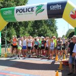 Uczestnicy na starcie "Biegu Neptuna"