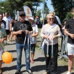 Rozdawanie medali za ukończenie "Biegu Neptuna"