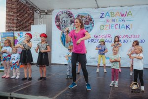 Pokazy taneczne na scenie