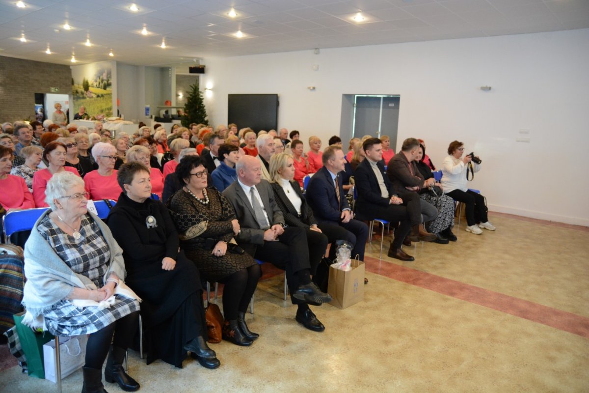 Zaproszeni goście podczas spotkania wigilijnego w PUTW