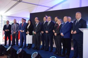 Zdjęcie grupowe przedstawicieli Grupy Azoty