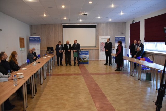 Zasłużeni członkowie Zachodniopomorskiej Okręgowej Izby Inżynierów Budownictwa na spotkaniu warsztatowym