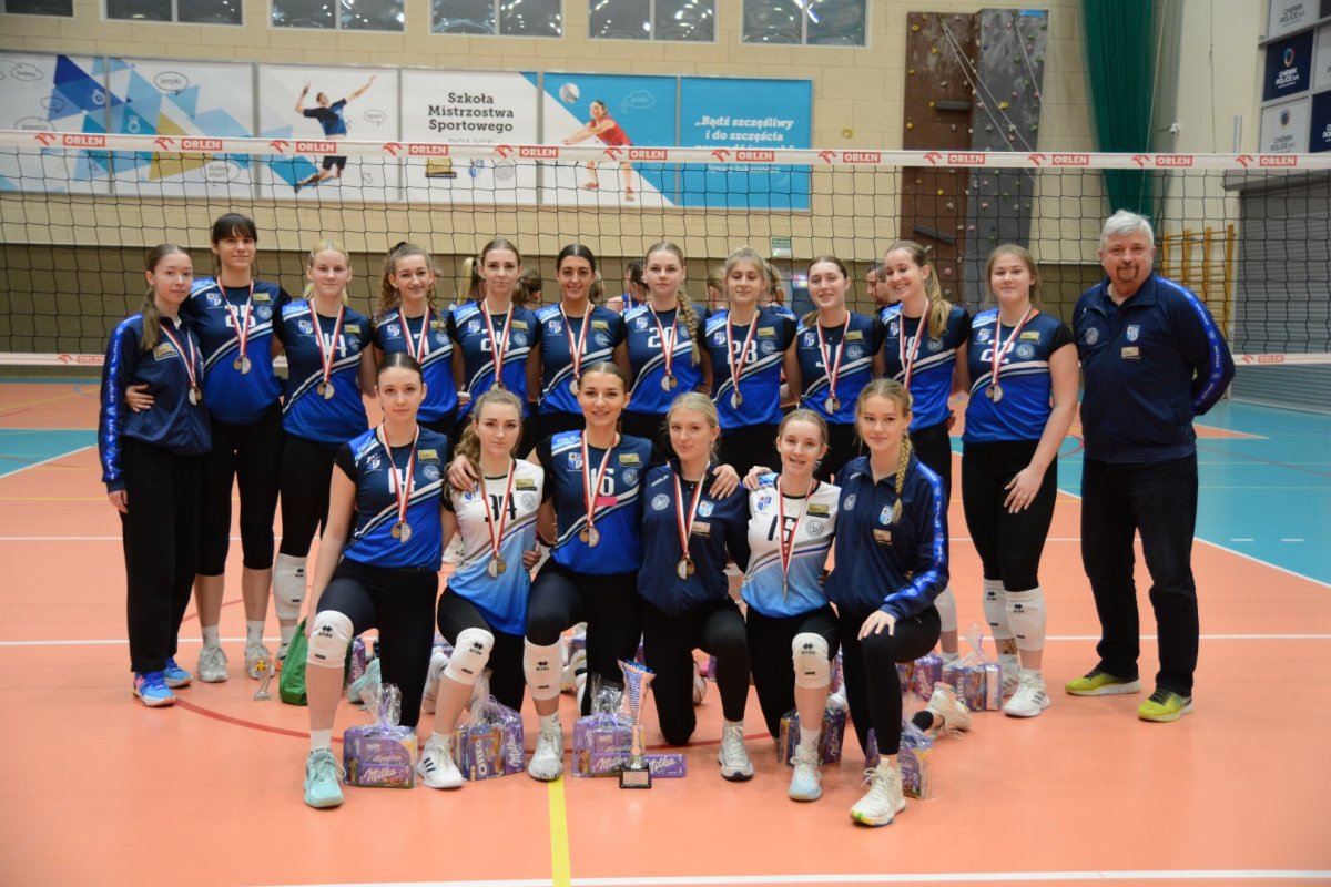 Zespół SMS Police na zdjęciu grupowym