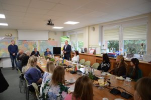 Uczestnicy wizyty studyjnej z Ukrainy w urzędzie miejskim