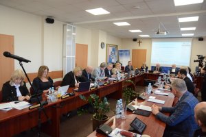 Obrady sesji Rady Powiatu w Policach