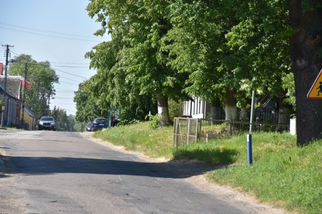 Droga w Ustowie, dla której podpisano dofinansowanie na remont.