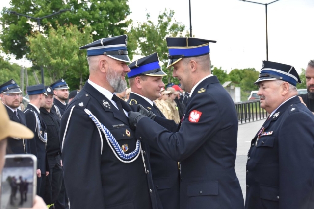 Nadanie odznaczenia przez Państwową Straż Pożarną.
