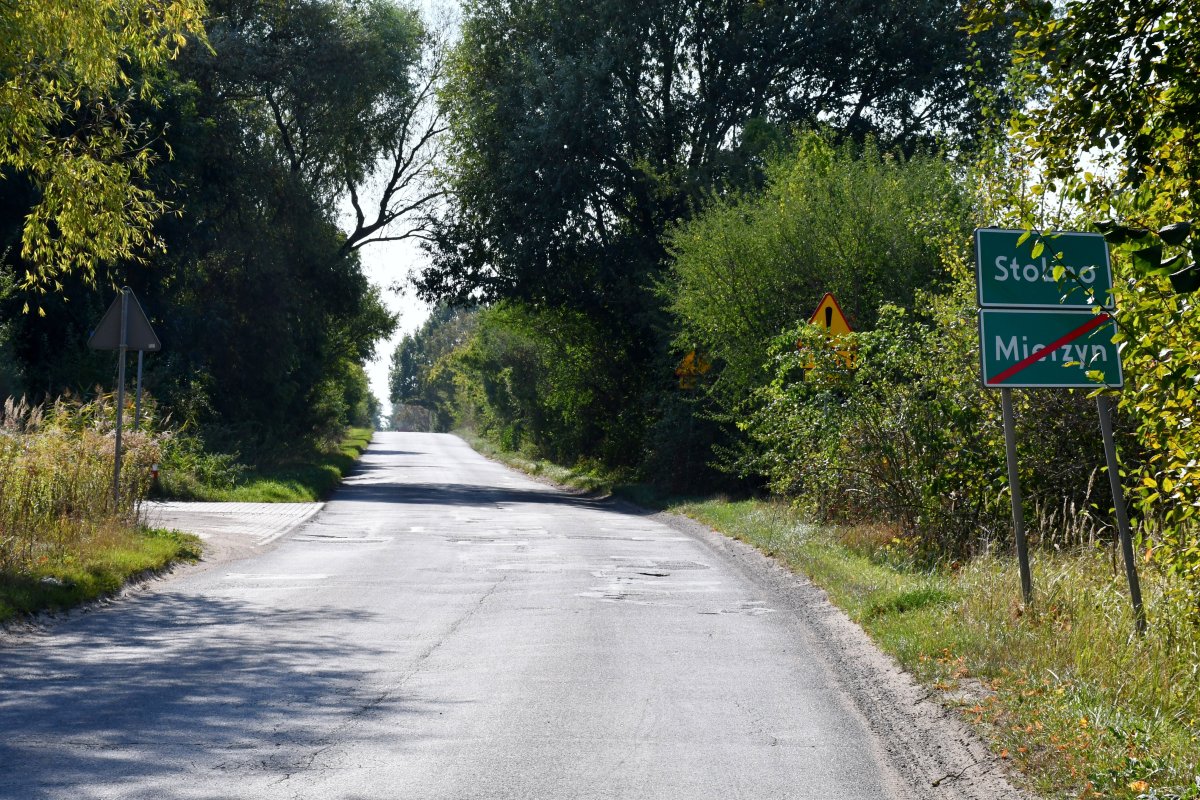 Wjazd do Stobna