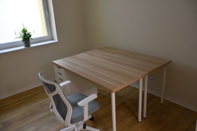 Zdjęcie stoliku do pracy