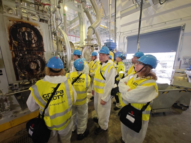 Zwiedzanie terenu Grupy Azoty podczas wizyty studyjnej